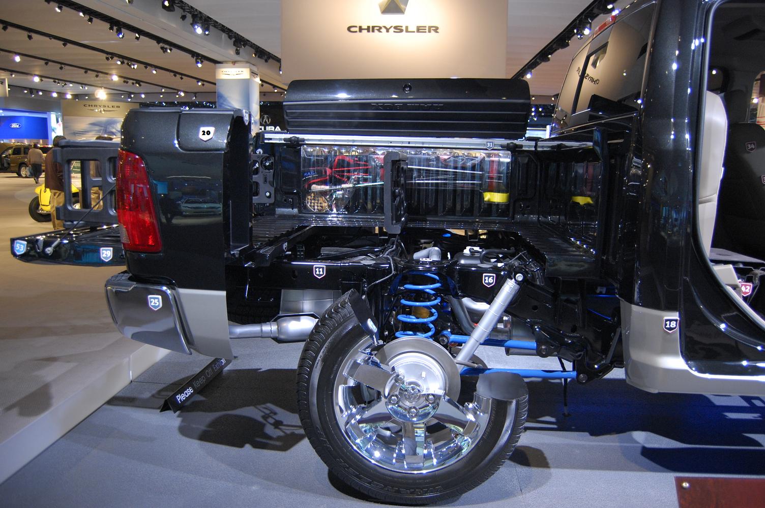 http://www.dodgeforum.com/cut%20away%20rear%20wide.jpg