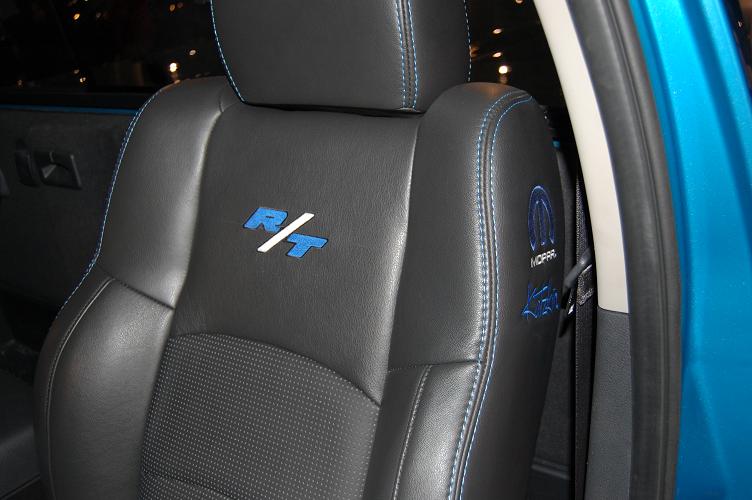 http://www.dodgeforum.com/ram%20rt%20seats.JPG